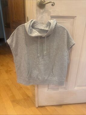 Double Zero Light Gray Sleeveless Hoodie Top